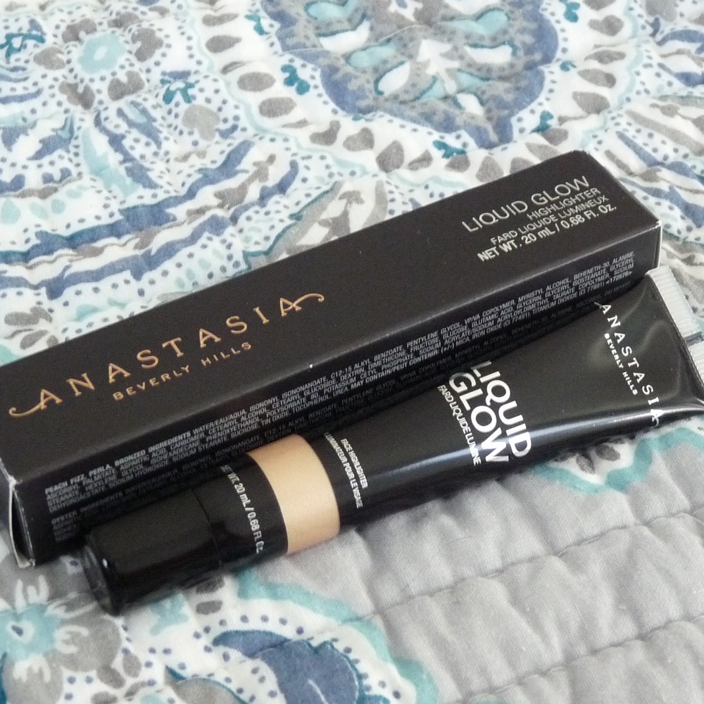 Anastasia A.B.H. PERLA Liquid Glow Highlighter Full Sz New in box